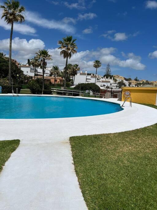 Appartement Aan Boulevard En Zwembad Sitio de Calahonda Esterno foto